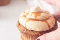 Caramel Banana Cupcakes with Gooey Salted Caramel Drizzle