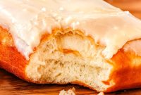 Classic Maple Bar Donut Recipe: Soft, Glazed, and Irresistible