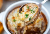 Instant Pot French Onion Soup Recipe — Rich, Caramelized Flavor
