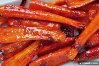 Orange-Glazed Roasted Carrots with Honey and Thyme