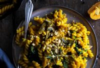 Creamy Vegan Pumpkin Pasta with Spinach & Sautéed Mushrooms