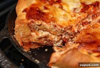 Cast-Iron Pizza Lasagna Recipe: Crispy Bottom, Cheesy Center
