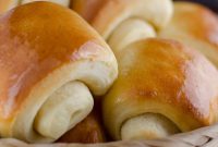 Lion House Dinner Rolls Recipe: Soft, Fluffy Salted Rolls
