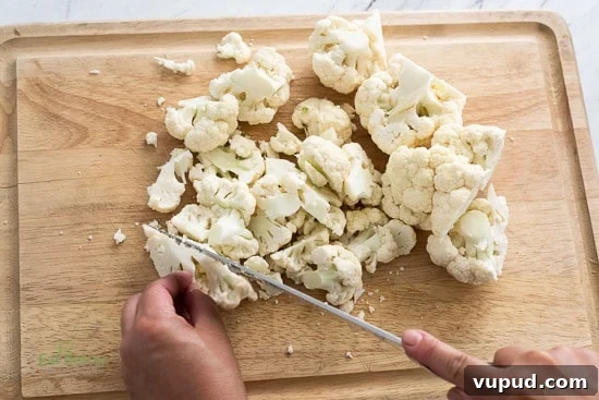 Garlic Parmesan Smashed Cauliflower Sautéed to Crispy Perfection 3 Low Carb Mashed Cauliflower Recipe KETO | @eatbetterrecipes