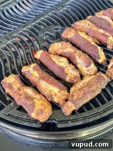 Jalapeño Popper Pinwheel Appetizers: Cheesy Bacon Bites 2 jalapeño poppers on a napoleon kettle grill