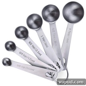 Top Kitchen Gifts for Home Cooks and Food Lovers 31 measuring spoons
