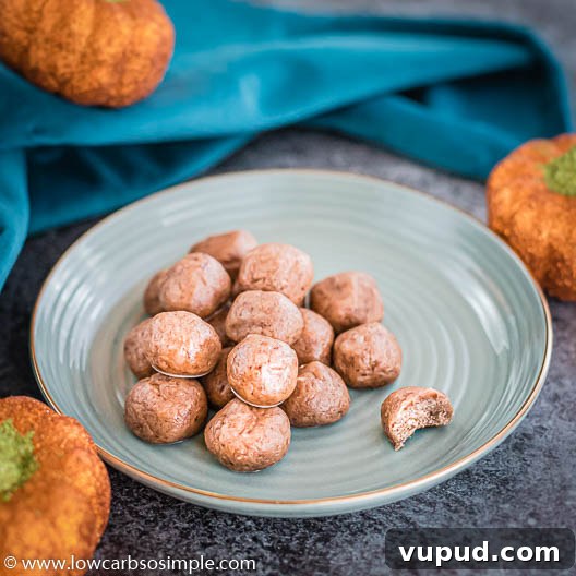 Keto Pumpkin Spice Cookie Dough Bites for Fall Snacking 19 Keto Pumpkin Spice Cookie Dough Balls | Low-Carb, So Simple