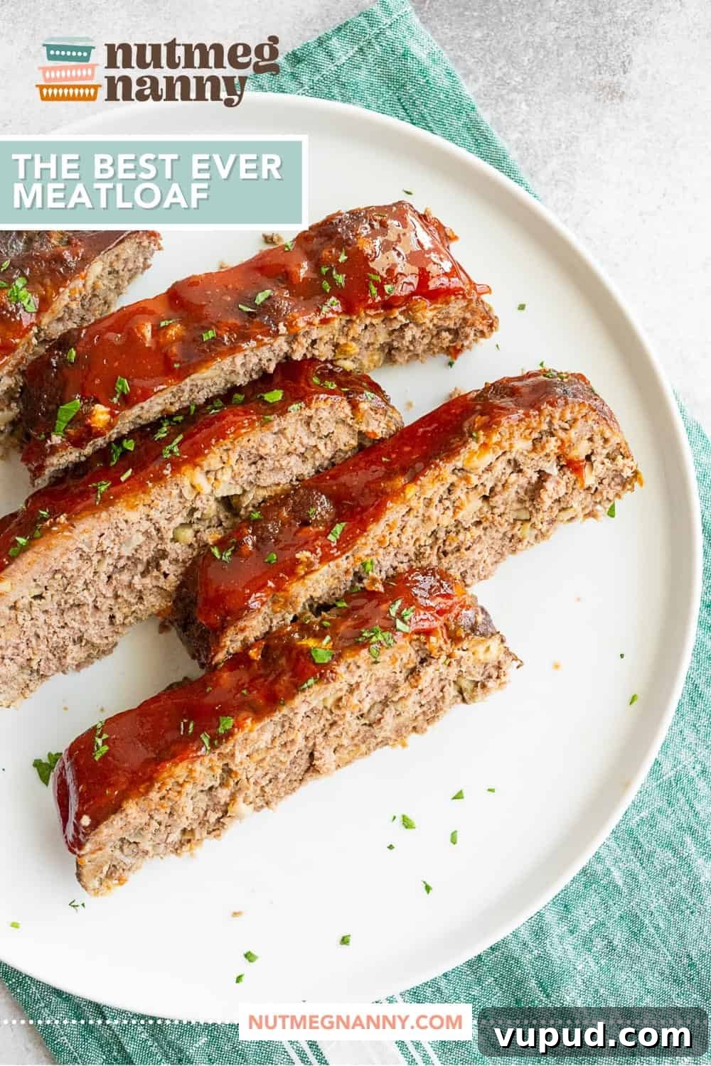 Classic Homemade Beef Meatloaf Recipe for Comforting Dinners 12 Classic Beef Meatloaf pin for Pinterest.