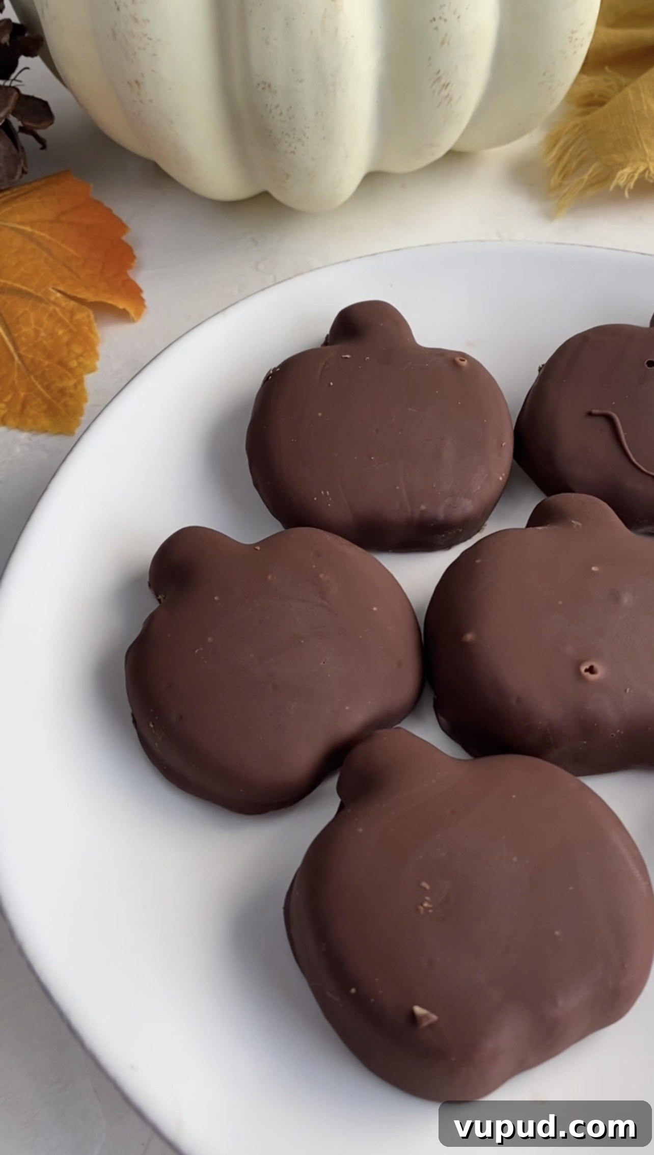 4-Ingredient Peanut Butter Cup Fudge Recipe for Quick Treats 3 Gluten-free Dairy-free Copycat Reese's Peanut Butter Cup Pumpkins - 4-ingredients, EASY!