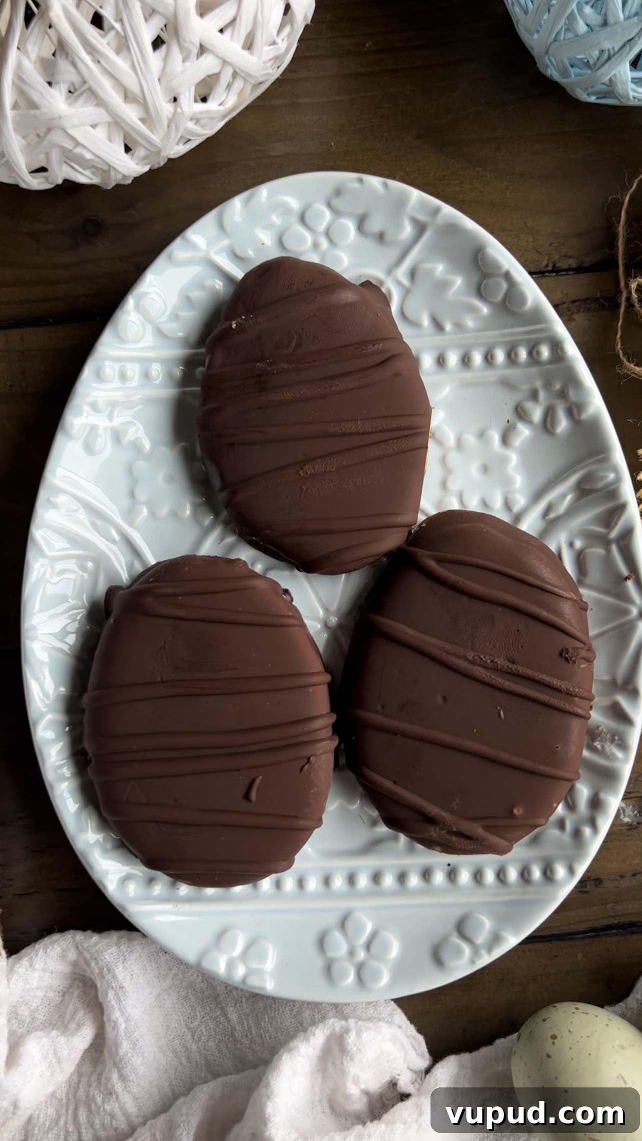 4-Ingredient Peanut Butter Cup Fudge Recipe for Quick Treats 5 Gluten-free Dairy-free Copycat Reese's Peanut Butter Cup Easter eggs - 4-ingredients, EASY!