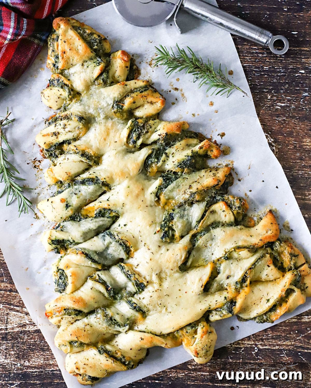 27+ Festive Christmas Finger Food Appetizers for Holiday Parties 5 Christmas tree shaped appetizer