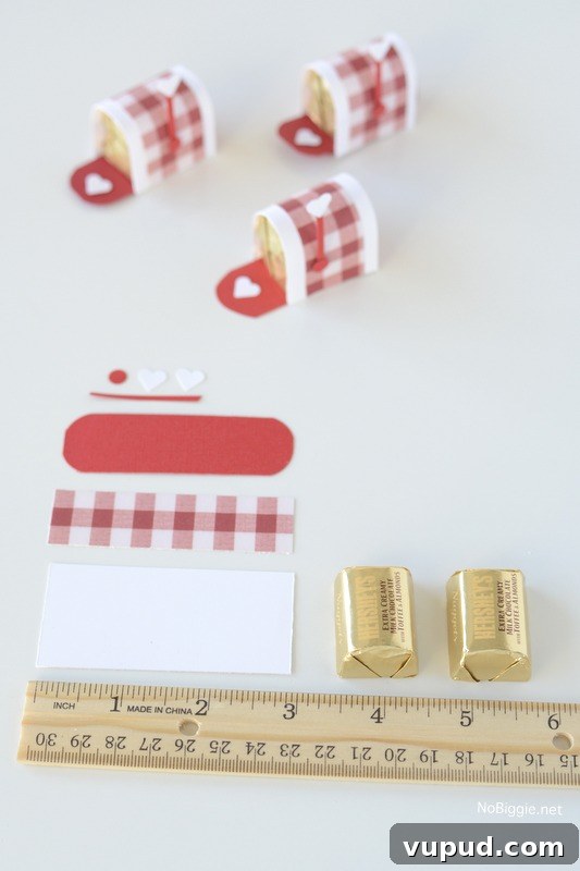 Mini Chocolate Mailbox Gift Ideas for Parties and Holidays 3 mini chocolate mailboxes | for Valentine's Day | Video on NoBiggie.net