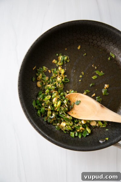 10-Minute Crab Dip with Crispy Tortilla Crust 10 vegetables in a skillet cooked