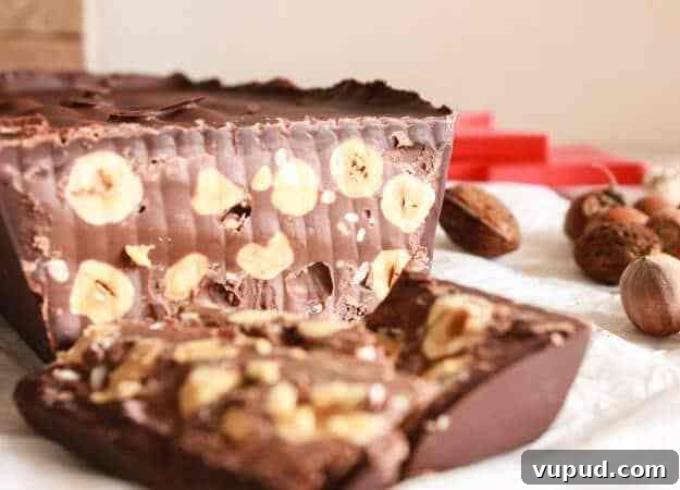 30+ Holiday Dessert Recipes from Around the World for Festive Tables 9 Chocolat Torrone