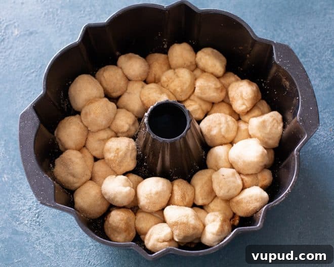 Pull-Apart Cinnamon Monkey Bread Recipe for Breakfast or Brunch 6 canned biscuits