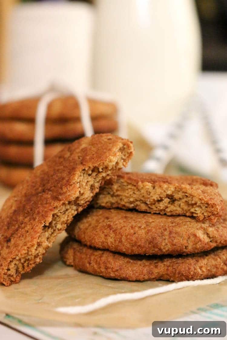 Paleo Snickerdoodles - these gluten free cookies have 6 simple ingredients. Crispy on the outside and chewy on the inside. #paleo #cookies