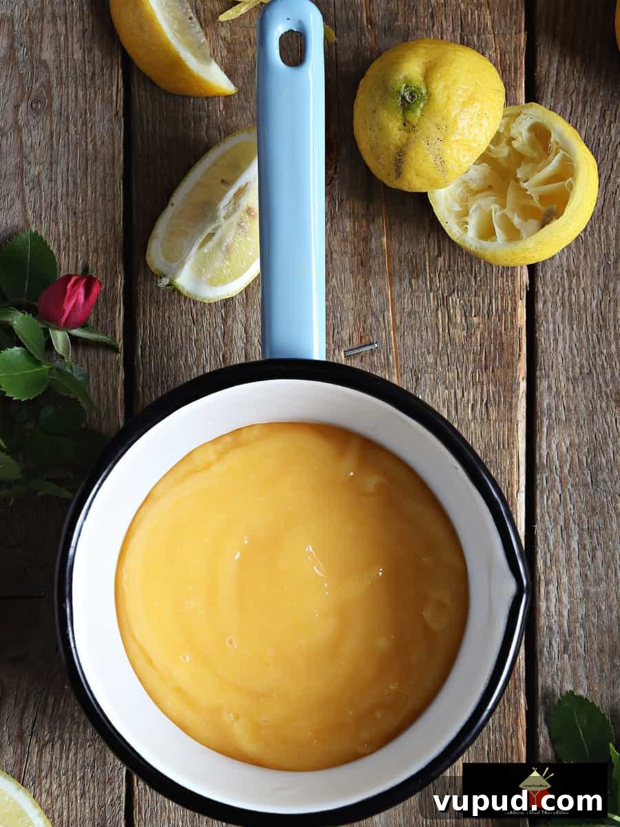 Creamy Homemade Lemon Curd Recipe for Smooth Citrus Spread 3 Homemade Lemon Curd. A deliciously thick and creamy sweet spread, made from scratch. Great on cake frostings, sweet pies... the uses are endless!