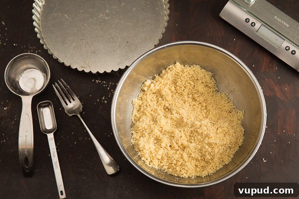 Grain-Free, Gluten-Free Tart Crust Recipe for Flaky Pastry 3 Almond Coconut Crust|AFoodCentricLife.com