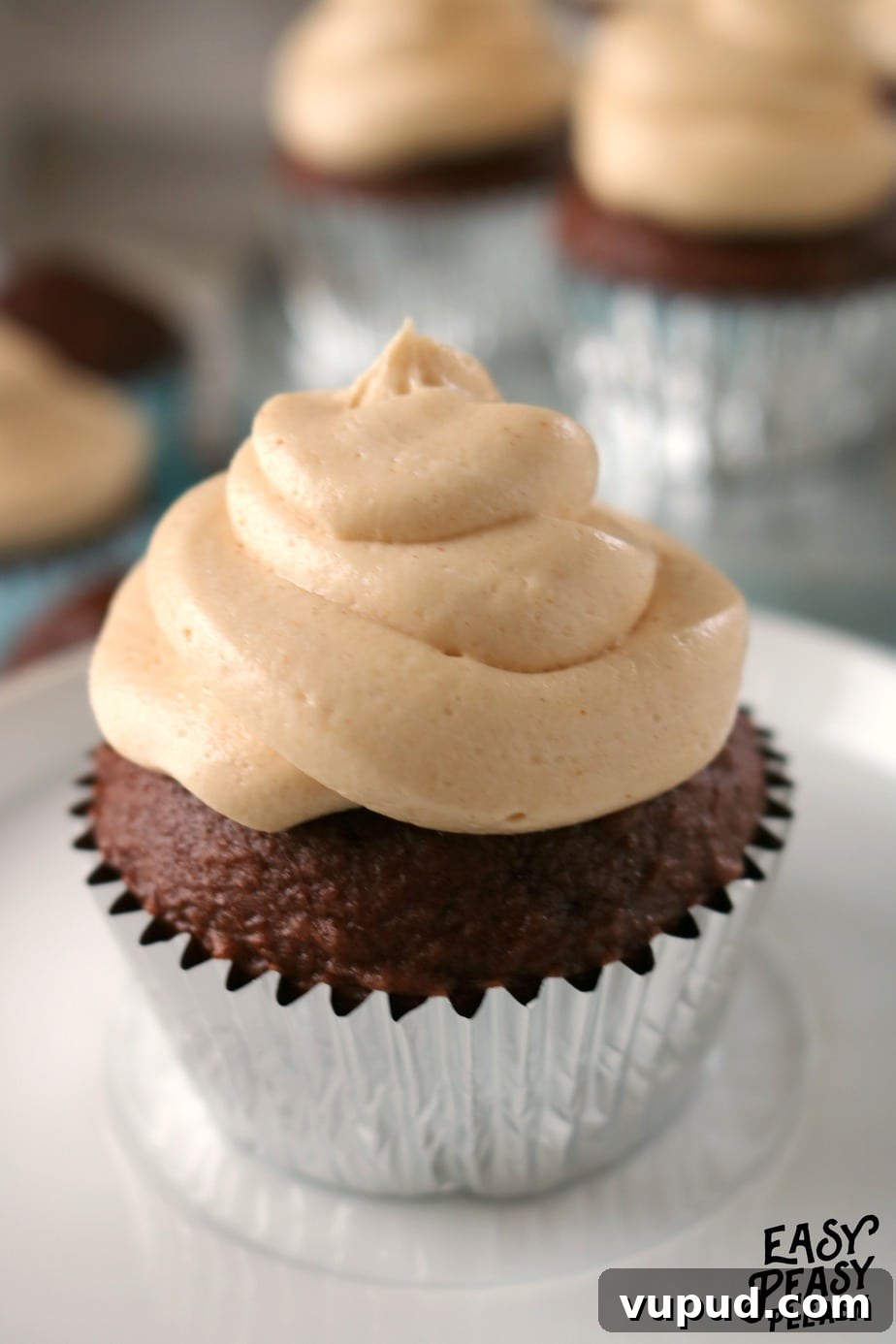 Lick-the-Bowl Peanut Butter Frosting Recipe for Cake & Cookies 2 Make your boxed cupcakes so much better with this delectable homemade peanut butter Cream Cheese frosting.