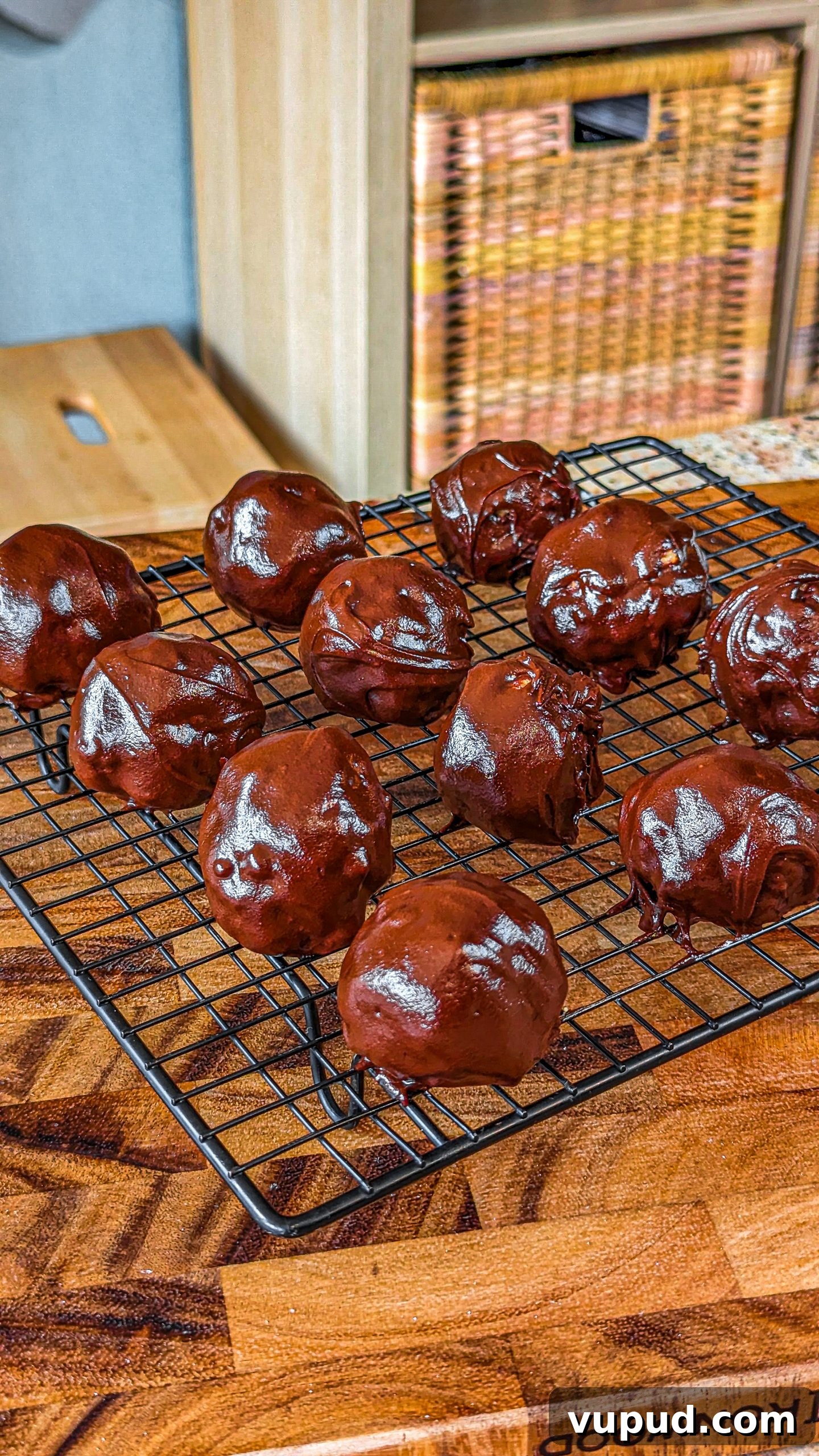 Peanut Butter and Rice Krispies Balls: No-Bake Snack Recipe 9 img 5814 12