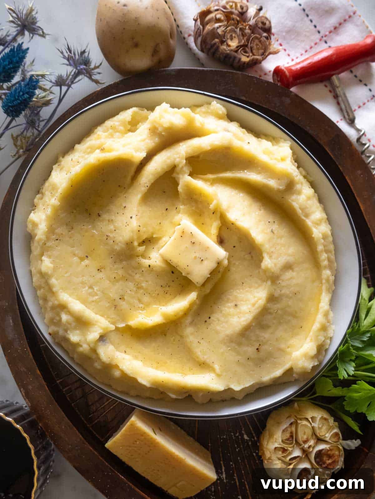 Creamy Garlic Mashed Potatoes Recipe 2 Roasted garlic mashed potatoes.
