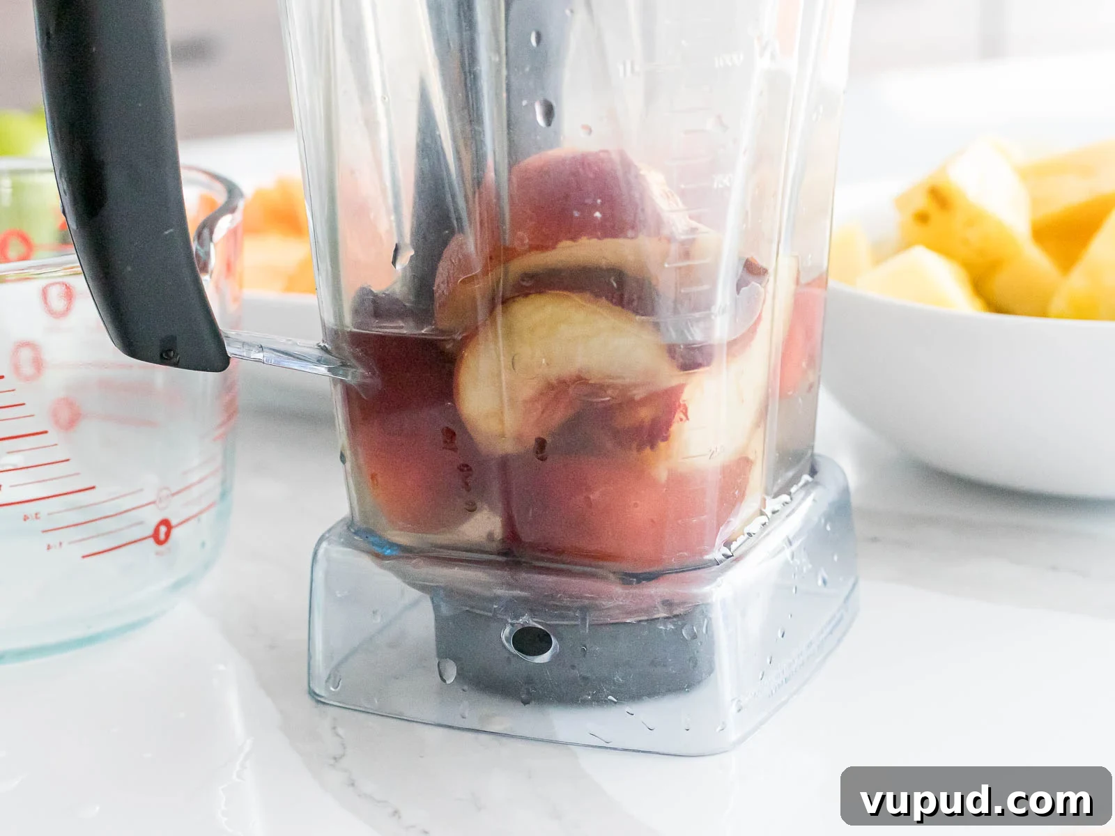 Peach Agua Fresca: Fresh Summer Peach Drink 5 slices of white peach in a blender