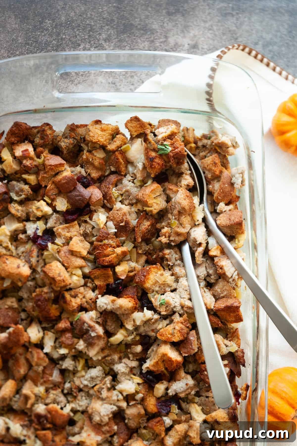 Apple and Sausage Stuffing with Cranberries and Herbs 6 chicken apple sausage stuffing