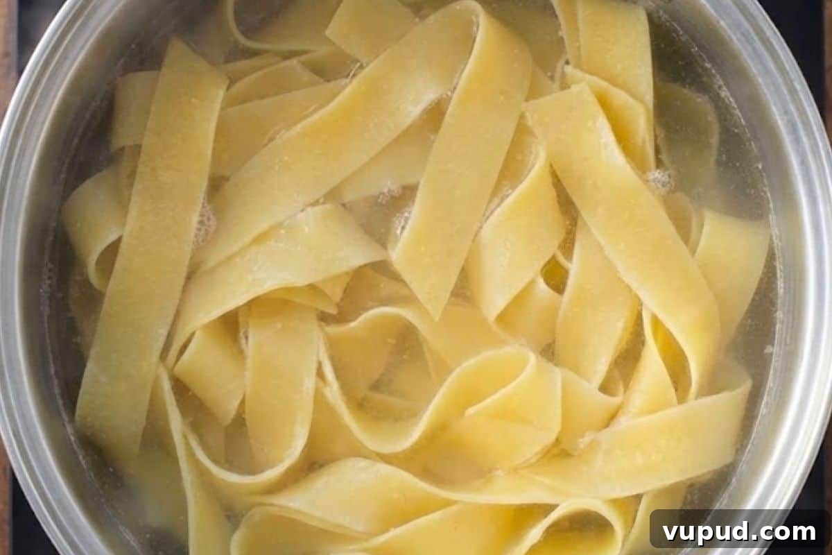 Lighter Chicken Carbonara Recipe: Creamy, Low-Calorie Comfort Meal 4 Cook the pasta according to packet instructions until just al dente, about 8 minutes