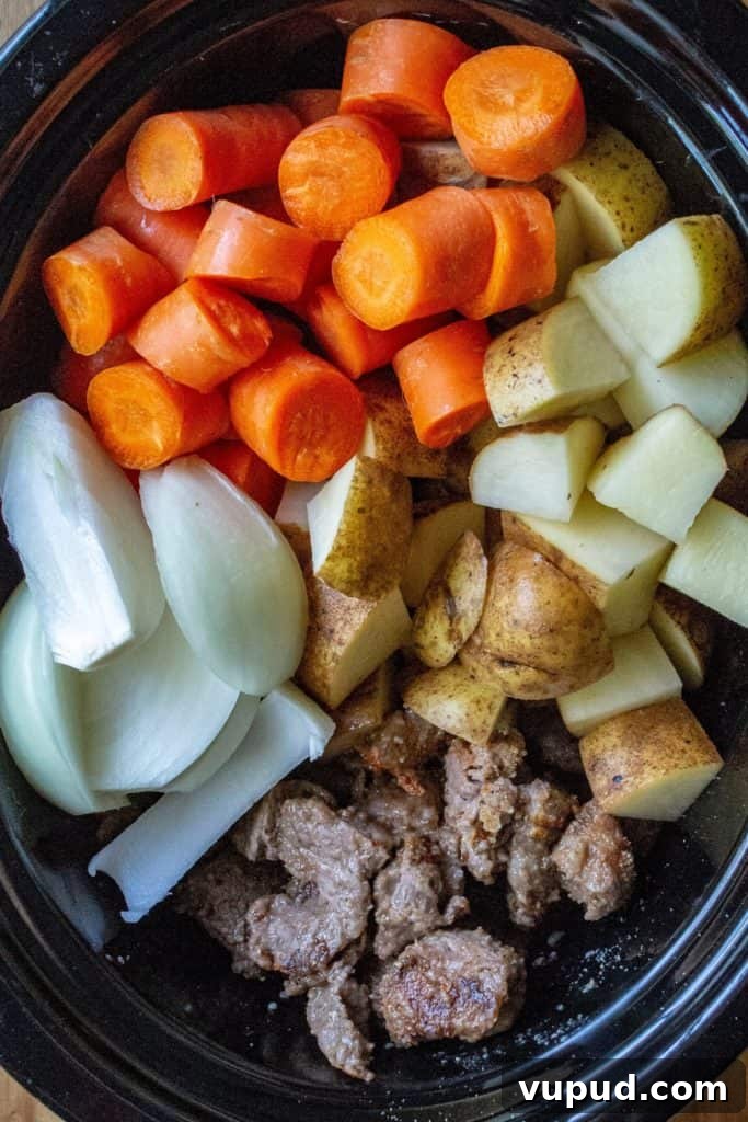 Slow Cooker Beef Stew with Potatoes and Carrots 4 Easy Slow Cooker Beef Stew ingredients