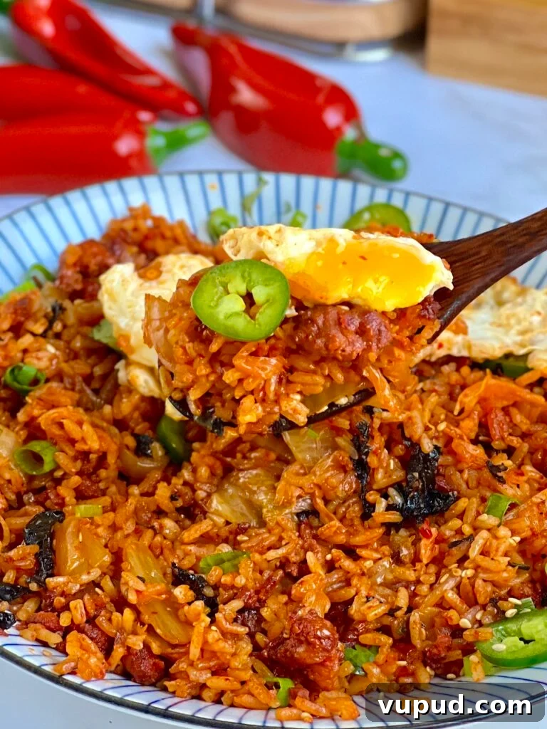 Chorizo and Kimchi Fried Rice Recipe: Spicy Korean-Mexican Stir-Fry 4 img 8369 3