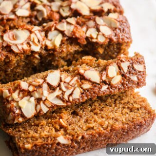 Soft and moist cake with ginger, cinnamon, cloves and honey